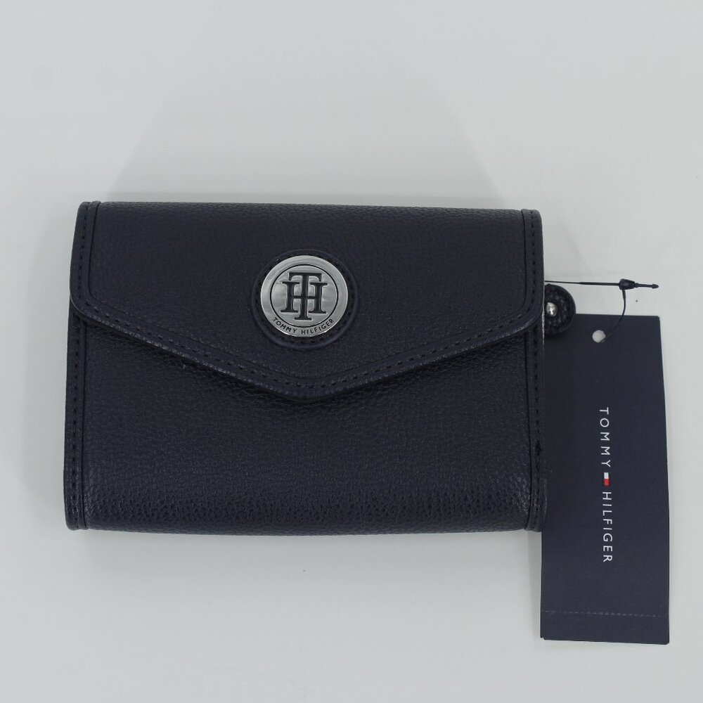 NWT Tommy Hilfiger Navy Blue Trifold‎ Wallet - Silver TH Medallion Logo